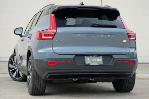 More photos of 2021 Volvo XC40 w/ Advanced Package at Atlanta Best Used Cars, GA
