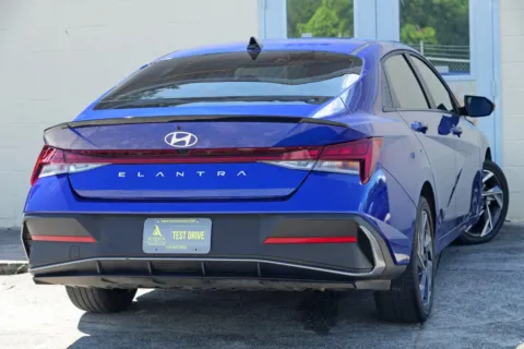 More photos of 2025 Hyundai Elantra Hybrid SEL Sport at Atlanta Best Used Cars, GA