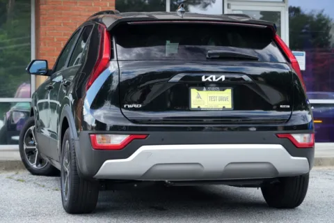 More photos of 2025 Kia Niro Plug-In Hybrid EX at Atlanta Best Used Cars, GA