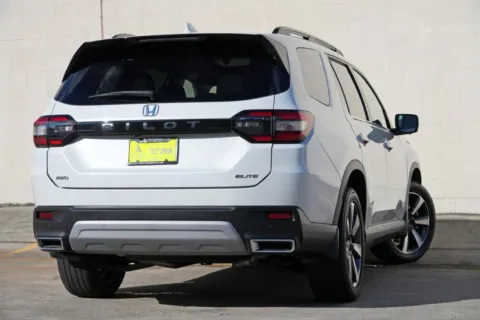 More photos of 2023 Honda Pilot Elite at Atlanta Best Used Cars, GA