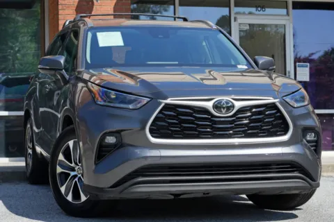 Photos of 2021 Toyota Highlander XLE for sale in Peachtree Corners, GA at Atlanta Best Used Cars