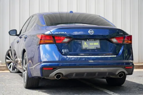 More photos of 2022 Nissan Altima 2.5 SR at Atlanta Best Used Cars, GA
