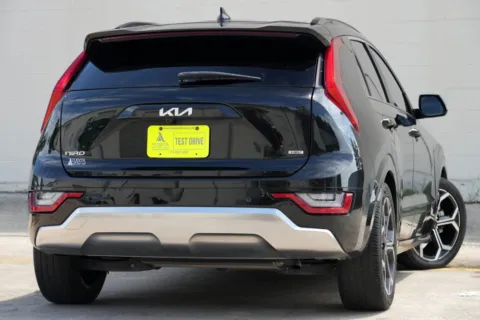 More photos of 2023 Kia Niro SX Touring at Atlanta Best Used Cars, GA