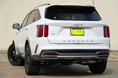 More photos of 2022 Kia Sorento SX at Atlanta Best Used Cars, GA