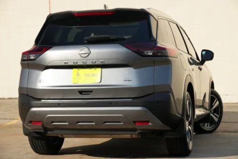 More photos of 2022 Nissan Rogue SL at Atlanta Best Used Cars, GA