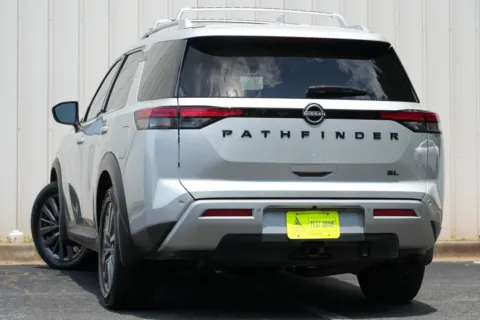 More photos of 2022 Nissan Pathfinder SL w/ Premium Package at Atlanta Best Used Cars, GA