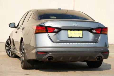 More photos of 2022 Nissan Altima 2.0 SR at Atlanta Best Used Cars, GA