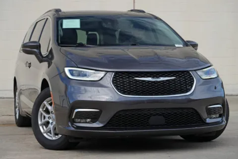 Photos of 2022 Chrysler Pacifica Touring L for sale in Peachtree Corners, GA at Atlanta Best Used Cars