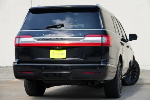 More photos of 2021 Lincoln Navigator L Reserve w/ Luxury Package at Atlanta Best Used Cars, GA