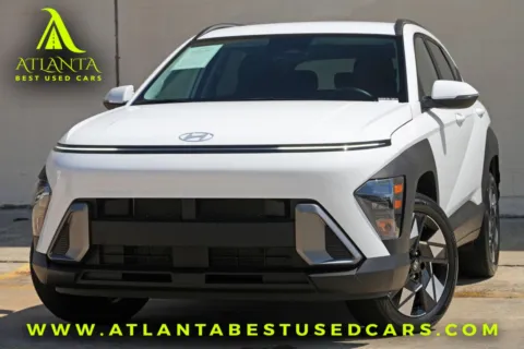 White 2024 Hyundai Kona SEL w/ Convenience Package for sale in Peachtree Corners, GA