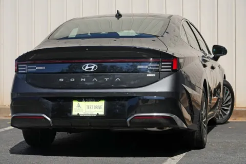 More photos of 2025 Hyundai Sonata Hybrid SEL at Atlanta Best Used Cars, GA