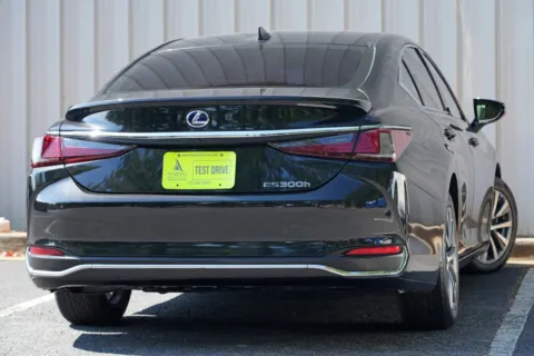More photos of 2021 Lexus ES 300h at Atlanta Best Used Cars, GA