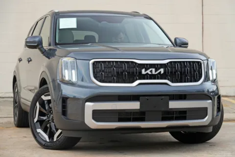 Photos of 2023 Kia Telluride EX for sale in Peachtree Corners, GA at Atlanta Best Used Cars