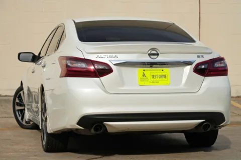 More photos of 2017 Nissan Altima 2.5 SR at Atlanta Best Used Cars, GA