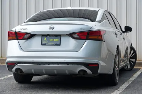 More photos of 2022 Nissan Altima 2.5 SV at Atlanta Best Used Cars, GA