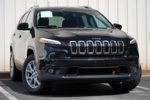 Photos of 2016 Jeep Cherokee Latitude for sale in Peachtree Corners, GA at Atlanta Best Used Cars