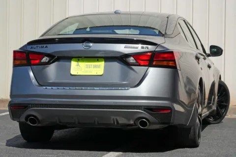 More photos of 2022 Nissan Altima 2.5 SR w/ Midnight Edition Package at Atlanta Best Used Cars, GA