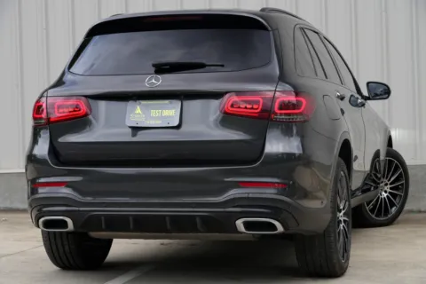 More photos of 2021 Mercedes-Benz GLC 300 w/ AMG Line, Premium & Night Packages at Atlanta Best Used Cars, GA