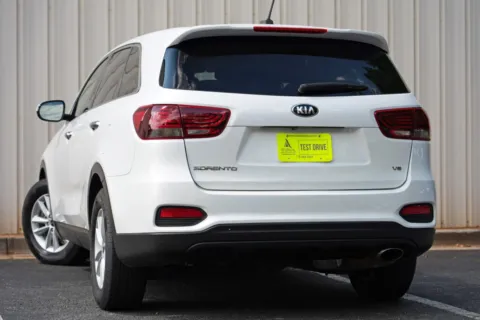 More photos of 2020 Kia Sorento LX V6 at Atlanta Best Used Cars, GA