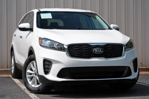 Photos of 2020 Kia Sorento LX V6 for sale in Peachtree Corners, GA at Atlanta Best Used Cars