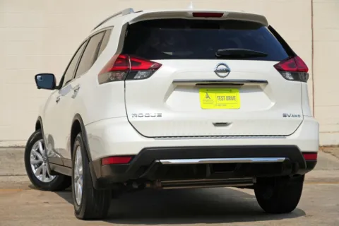 More photos of 2018 Nissan Rogue SV w/ Sun & Sound Touring Package at Atlanta Best Used Cars, GA