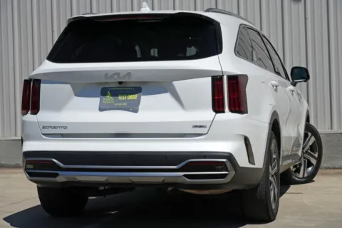More photos of 2023 Kia Sorento Plug-In Hybrid SX Prestige at Atlanta Best Used Cars, GA
