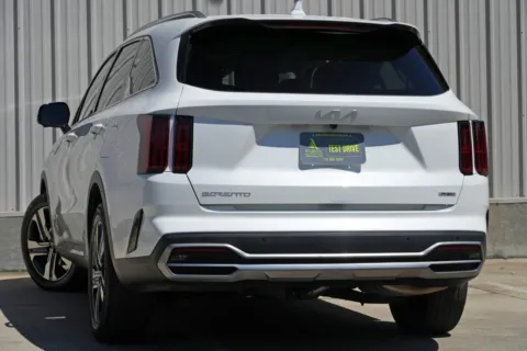 More photos of 2023 Kia Sorento Plug-In Hybrid SX Prestige at Atlanta Best Used Cars, GA