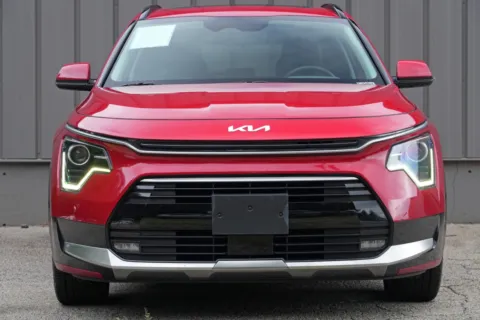 More photos of 2024 Kia Niro EX Touring at Atlanta Best Used Cars, GA
