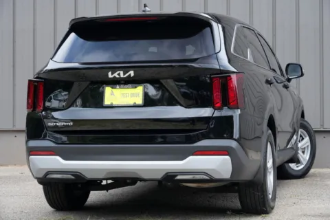 More photos of 2024 Kia Sorento LX at Atlanta Best Used Cars, GA