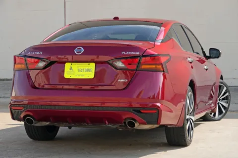 More photos of 2019 Nissan Altima 2.5 Platinum at Atlanta Best Used Cars, GA