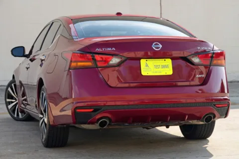 More photos of 2019 Nissan Altima 2.5 Platinum at Atlanta Best Used Cars, GA