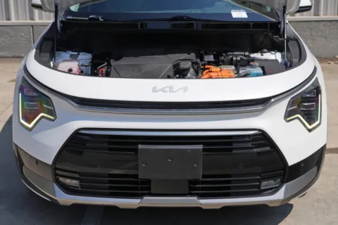 More photos of 2023 Kia Niro Plug-In Hybrid SX Touring at Atlanta Best Used Cars, GA