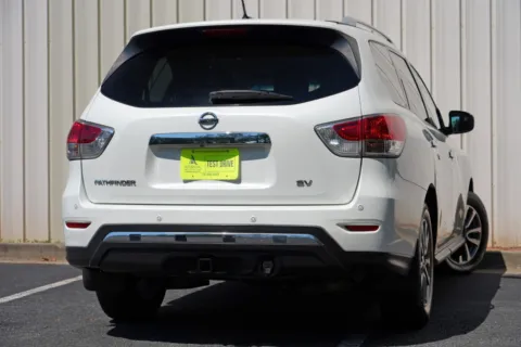 More photos of 2015 Nissan Pathfinder SV at Atlanta Best Used Cars, GA