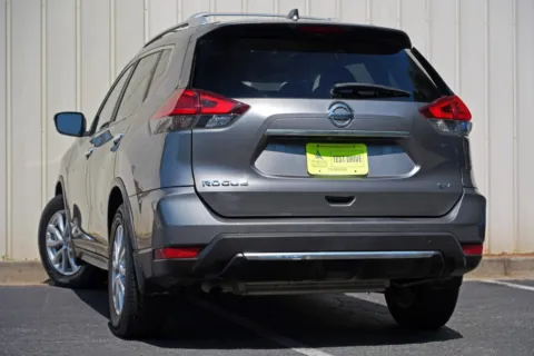 More photos of 2017 Nissan Rogue SV at Atlanta Best Used Cars, GA