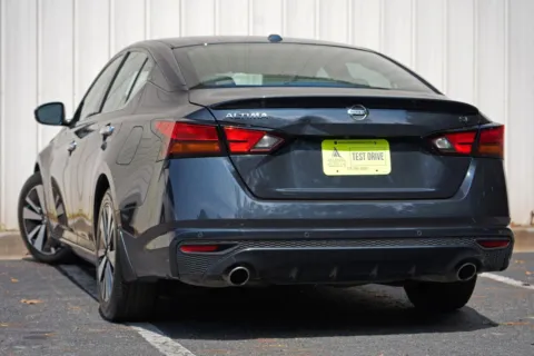 More photos of 2020 Nissan Altima 2.5 SL at Atlanta Best Used Cars, GA