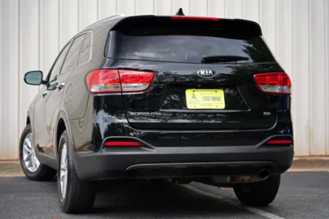 More photos of 2018 Kia Sorento LX at Atlanta Best Used Cars, GA