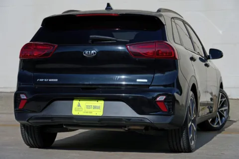 More photos of 2020 Kia Niro Touring at Atlanta Best Used Cars, GA