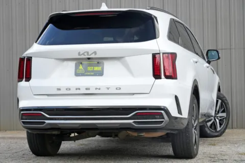More photos of 2022 Kia Sorento EX at Atlanta Best Used Cars, GA
