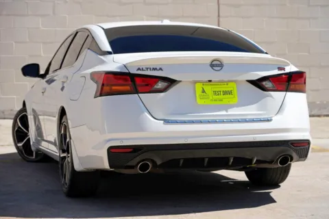 More photos of 2023 Nissan Altima 2.5 SR w/ Premium Package at Atlanta Best Used Cars, GA