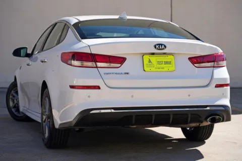More photos of 2020 Kia Optima LX at Atlanta Best Used Cars, GA