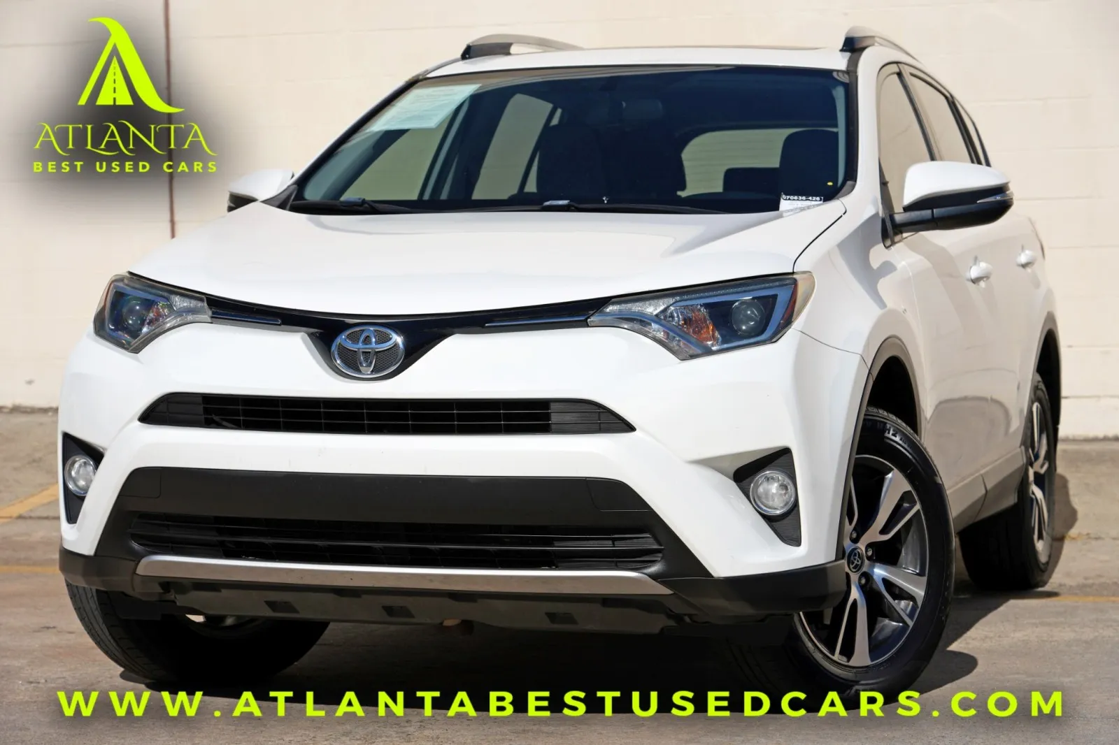 White 2016 Toyota RAV4 XLE for sale in Peachtree Corners, GA