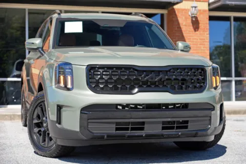 Photos of 2025 Kia Telluride EX X-Pro for sale in Peachtree Corners, GA at Atlanta Best Used Cars