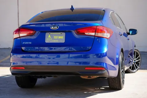 More photos of 2017 Kia Forte LX at Atlanta Best Used Cars, GA