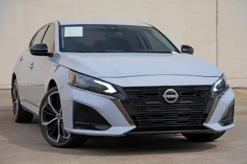 Photos of 2024 Nissan Altima 2.5 SR for sale in Peachtree Corners, GA at Atlanta Best Used Cars
