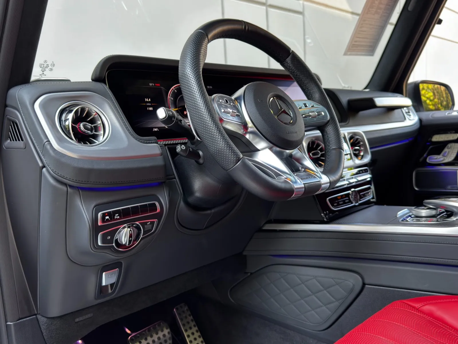 2022 Mercedes-Benz G-Class AMG G63 - Photo 13