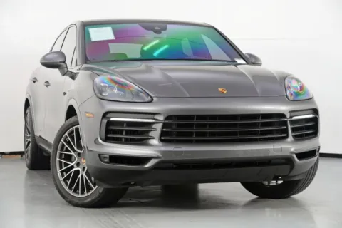 More photos of 2023 Porsche Cayenne Coupe E-Hybrid at DRIVE A DREAM, GA