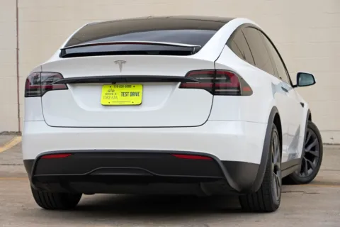 More photos of 2022 Tesla Model X at DRIVE A DREAM, GA