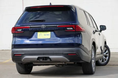 More photos of 2025 Toyota Grand Highlander Limited at DRIVE A DREAM, GA