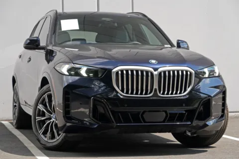 More photos of 2024 BMW X5 xDrive50e w/ M Sport Package at DRIVE A DREAM, GA