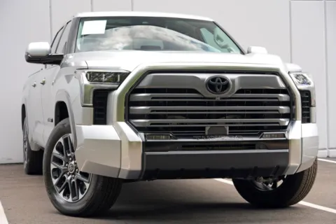 More photos of 2022 Toyota Tundra Limited w/ Premium Package at DRIVE A DREAM, GA